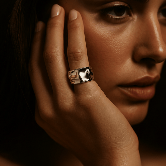 Bague Lucia – Acier miroir & fragment solaire