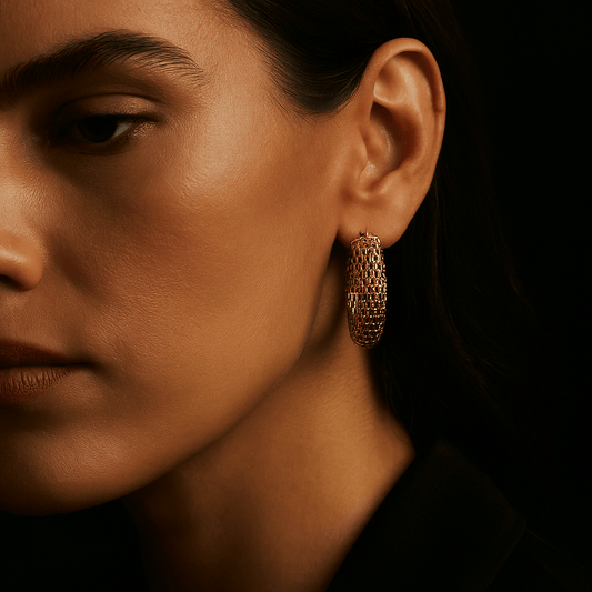 Boucles d’oreilles Albero – Créoles tressées en acier plaqué or 18K