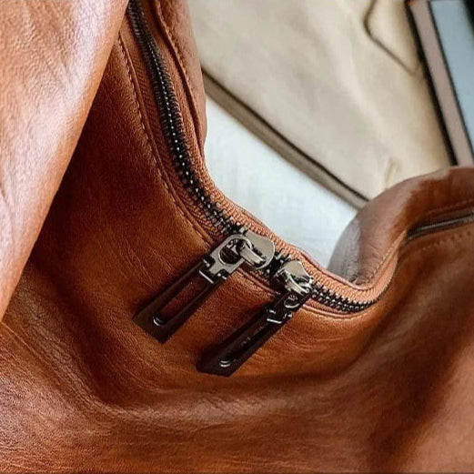 Sac à main Terra – grand hobo souple zippé | L’Atelier de Malte