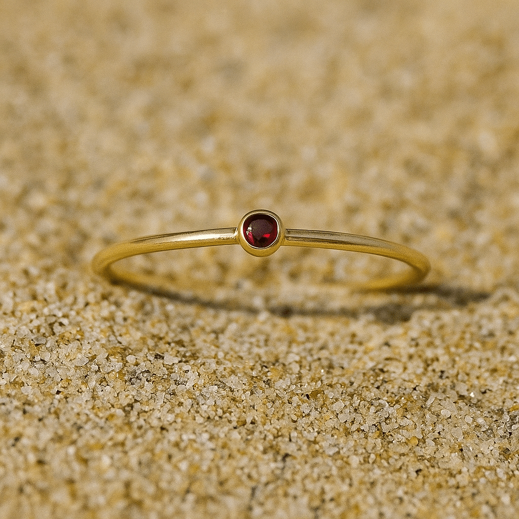 Bague Colori – Plaqué or & pierre de naissance | L’Atelier de Malte Janvier-Siam / 5