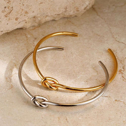 Bracelet Bormio – Jonc or ou argent avec nœud | Atelier de Malte