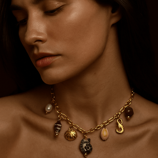 Collier Charms Solis – Plaqué or & breloques