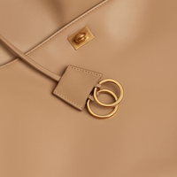 Sac à main femme Moira – Cabas cuir lisse & verrou tourniquet 