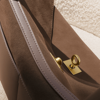 Sac Moira – Cabas daim véritable & intérieur cuir | L’Atelier de Malte