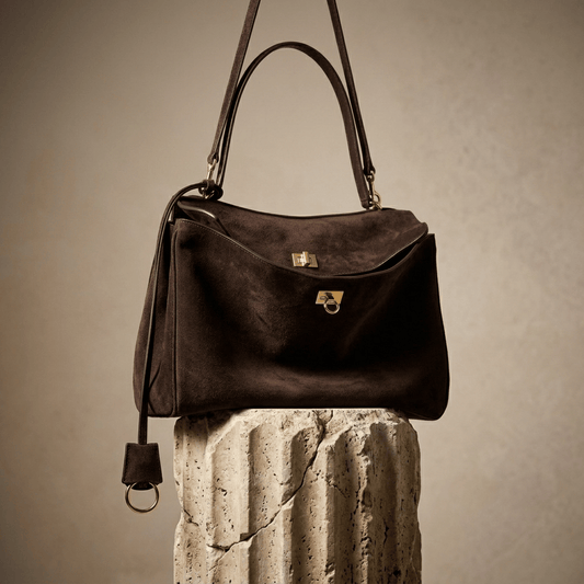 Sac Moira – Cabas daim véritable & intérieur cuir | L’Atelier de Malte