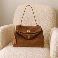 Sac Moira – Cabas daim véritable & intérieur cuir | L’Atelier de Malte Camel